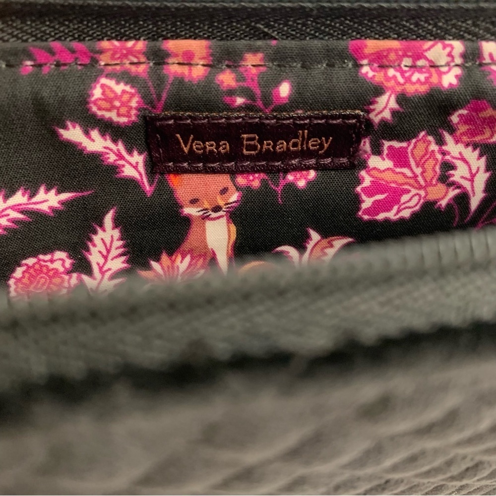 NWOT Vera Bradley Black Velvet Quilted Clutch Wallet Purse Floral Animal Lining - Picture 6 of 9